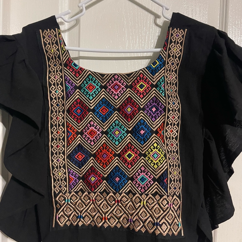 Authentic embroider Mexican top